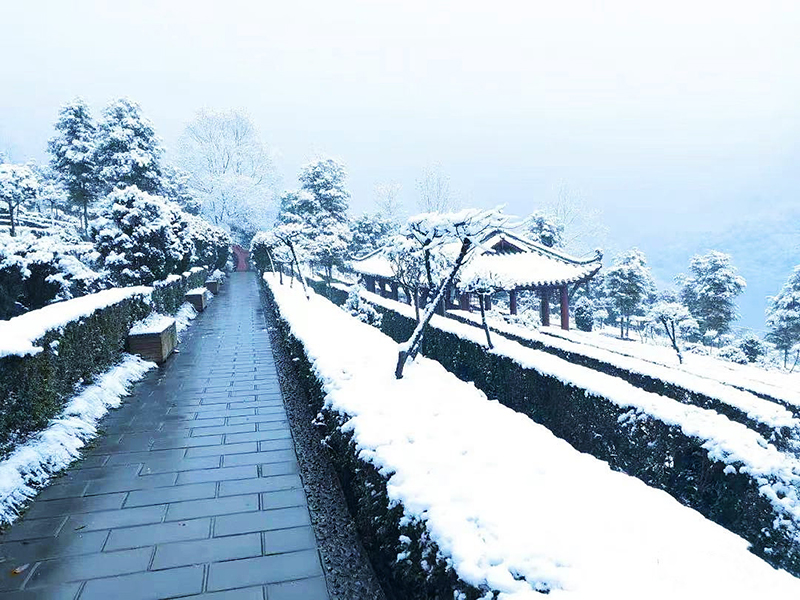 青城山味江陵园